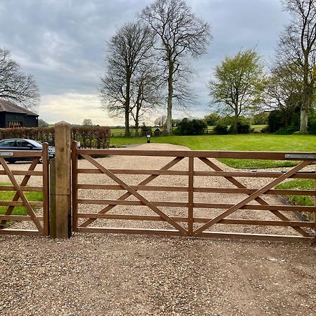 Mulberry Barn Annx - Self Contained Near Winchester Micheldever Exterior photo